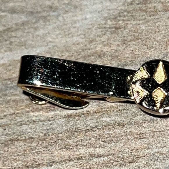 Vintage Shield’s Art Deco Toe Bar Clasp Gold Tone Heritage Old Money Classic - Picture 2 of 7